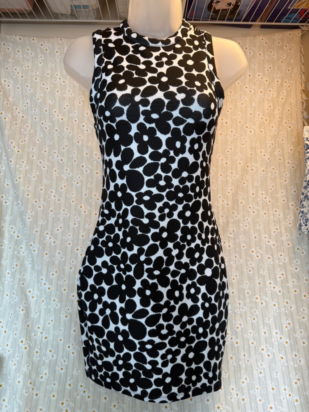 Black & White Floral Knit Sheath Dress
